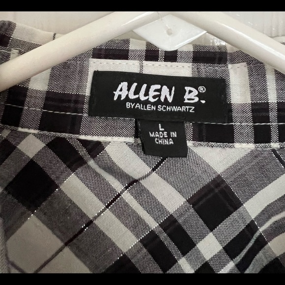 Allen B by Allen Schwartz Ladies Button Up - Picture 4 of 9